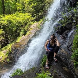 Meet your Posher, Danielle